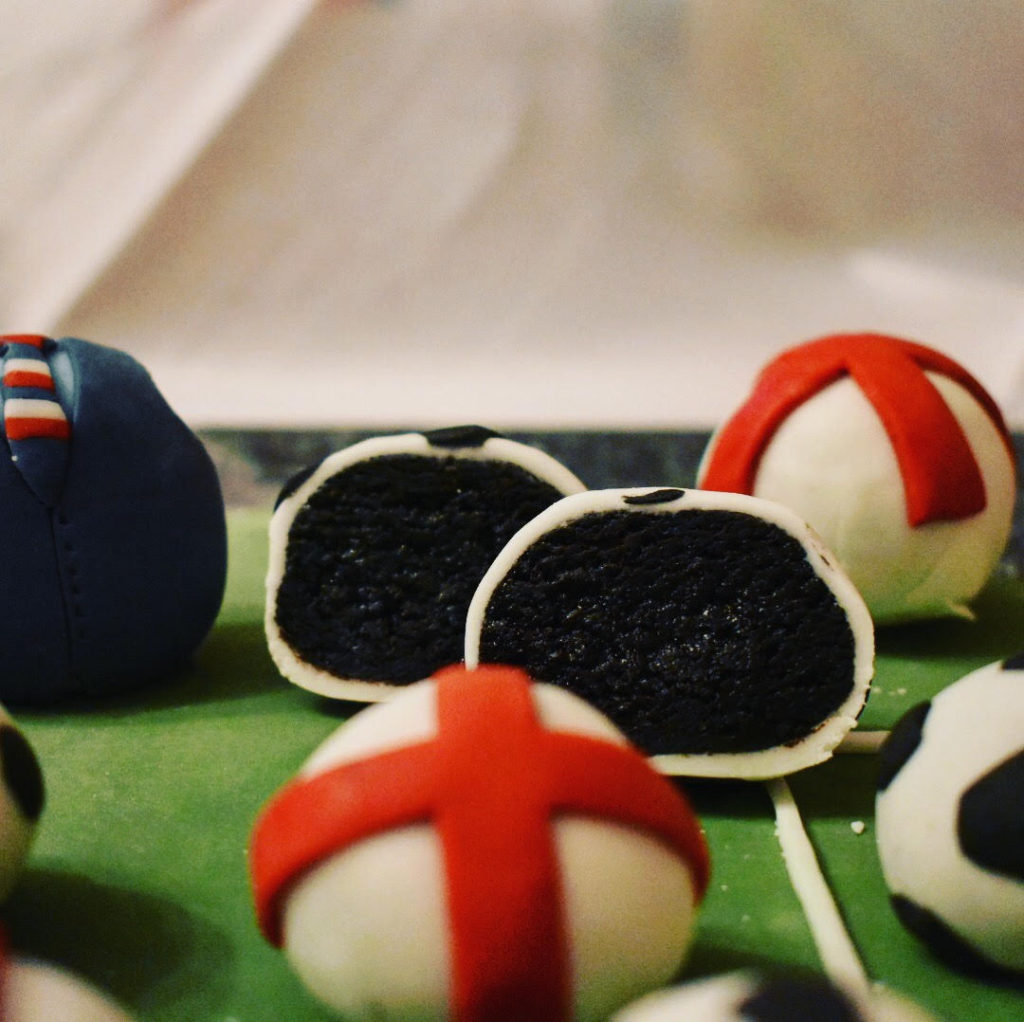 Chocolate peanut butter Oreo cheesecake balls