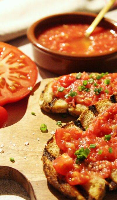 The Perfect Tomato Toast – A fresh and flavourful delight